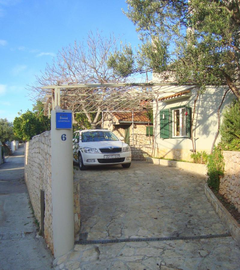 Summer Residence Near The Sea Donji Okrug (Ciovo) Exterior foto